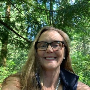 Meet your Posher, Corinne